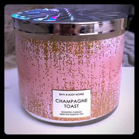 Bath & Body Works Other - BATH & BODY WORKS CANDLE